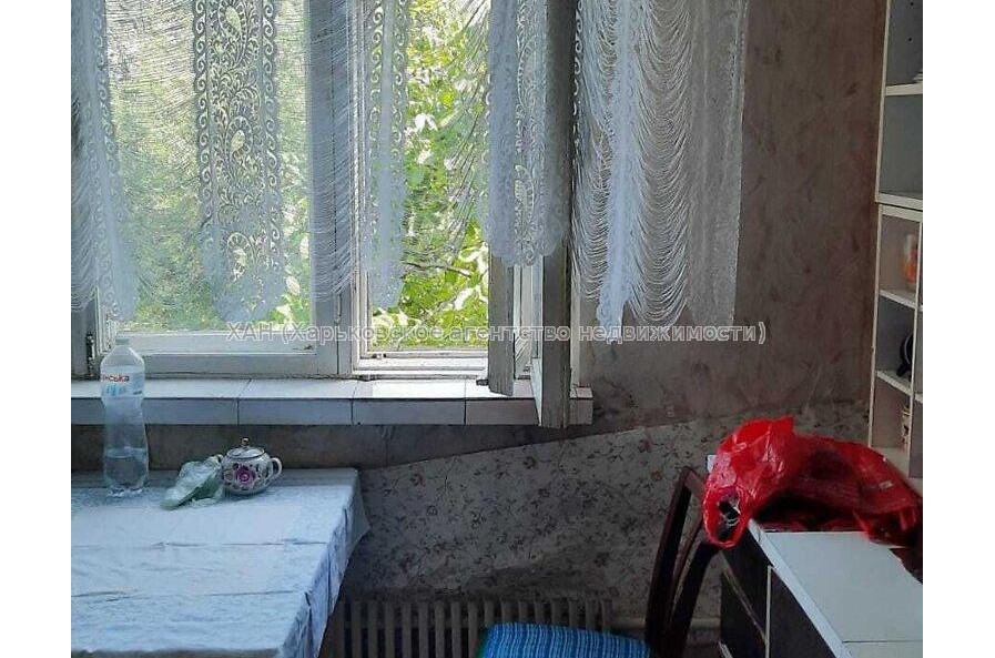 Продам квартиру, Клочковская ул. , 3 кім., 71 м², косметический ремонт 