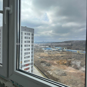 Продам квартиру, Шевченко ул. , 1 кім., 44 м², без внутренних работ 