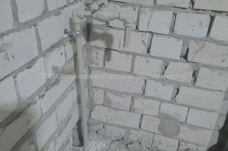 Продам квартиру, Шевченко ул. , 1 кім., 44 м², без внутренних работ 