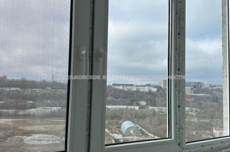 Продам квартиру, Шевченко ул. , 1 кім., 44 м², без внутренних работ 