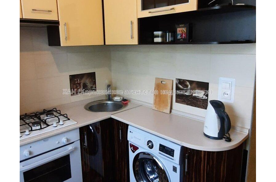 Продам квартиру, Героев Харькова просп. , 2  ком., 43.10 м², капитальный ремонт 