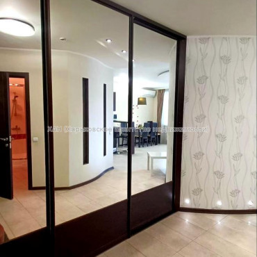 Продам квартиру, Аэрокосмический пр. , 1 кім., 54 м², капитальный ремонт 