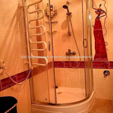 Продам квартиру, Аэрокосмический пр. , 1 кім., 54 м², капитальный ремонт 