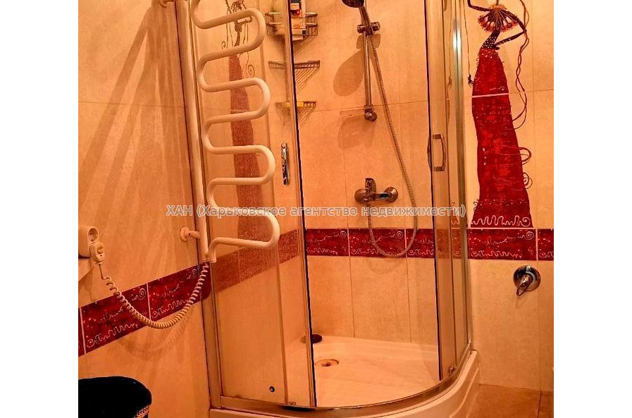 Продам квартиру, Аэрокосмический пр. , 1 кім., 54 м², капитальный ремонт 