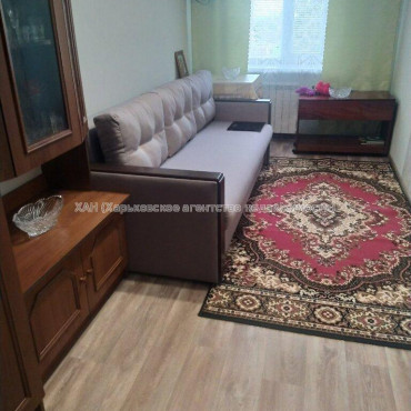 Продам квартиру, Каденюка ул. , 3 кім., 55.70 м², капитальный ремонт 