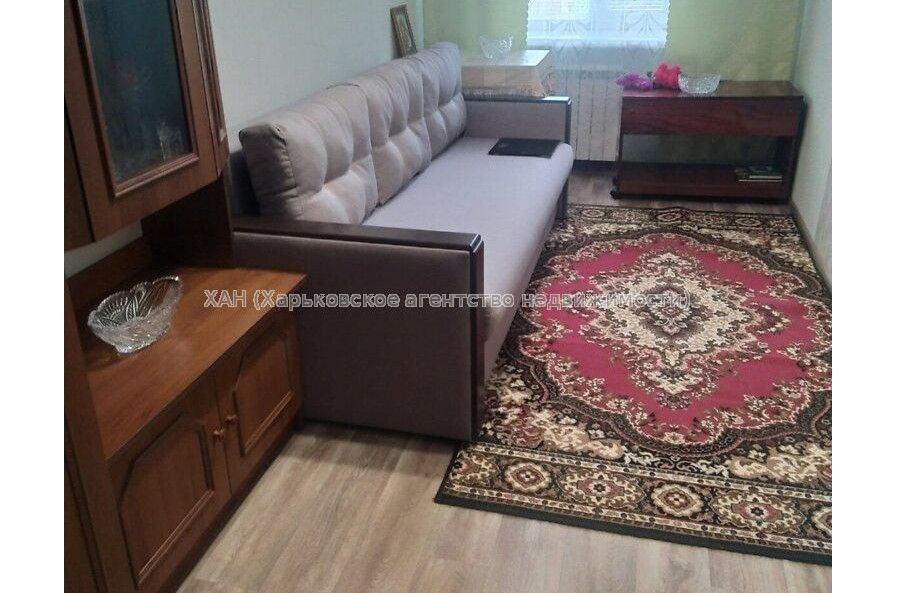 Продам квартиру, Каденюка ул. , 3 кім., 55.70 м², капитальный ремонт 