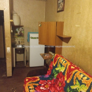 Продам квартиру, Библика ул. , 1  ком., 21 м², советский ремонт 