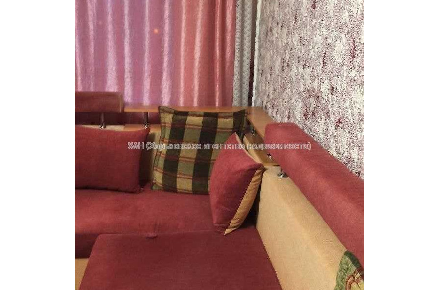 Продам квартиру, Защитников Неба ул. , 2 кім., 44 м², косметический ремонт 