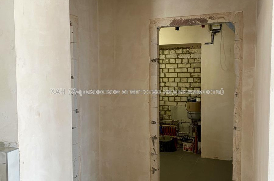 Продам квартиру, Рогатинская Левада ул. , 6 кім., 140 м², частичный ремонт 