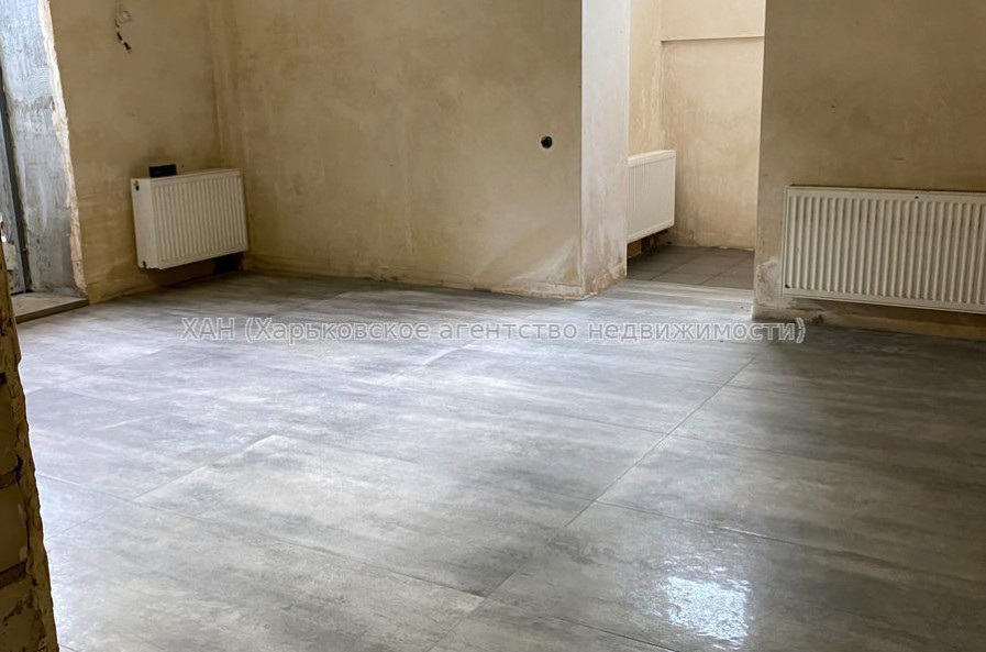 Продам квартиру, Рогатинская Левада ул. , 6 кім., 140 м², частичный ремонт 