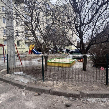 Продам квартиру, Ромашкина ул. , 3 кім., 66.90 м², капитальный ремонт 