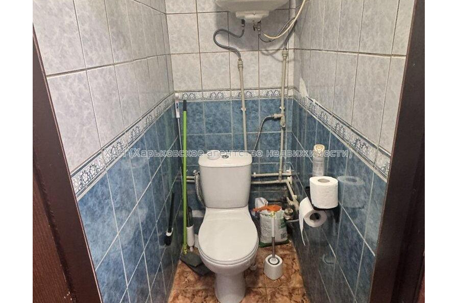 Продам квартиру, Ромашкина ул. , 3 кім., 66.90 м², капитальный ремонт 