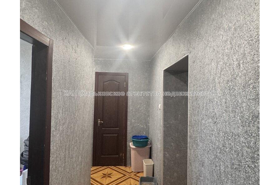 Продам квартиру, Ромашкина ул. , 3 кім., 66.90 м², капитальный ремонт 