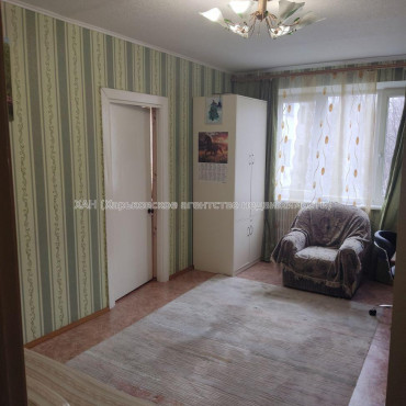 Продам квартиру, Академика Павлова ул. , 4 кім., 69.80 м², косметический ремонт 