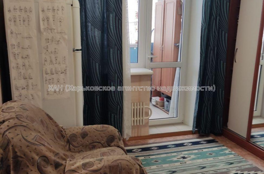 Продам квартиру, Академика Павлова ул. , 4 кім., 69.80 м², косметический ремонт 