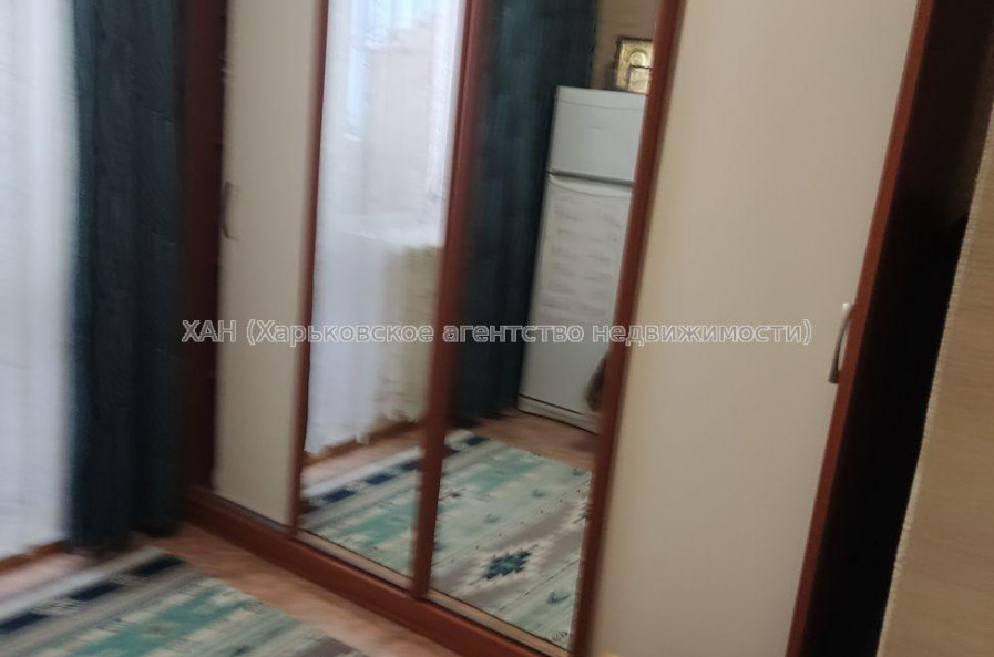 Продам квартиру, Академика Павлова ул. , 4 кім., 69.80 м², косметический ремонт 