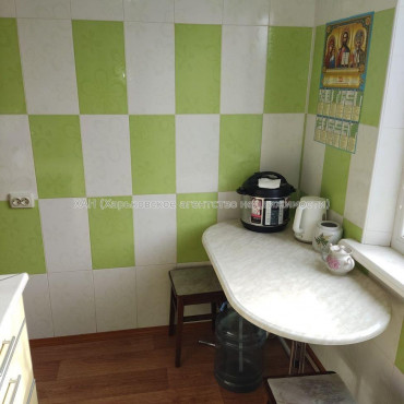 Продам квартиру, Академика Павлова ул. , 4 кім., 69.80 м², косметический ремонт 