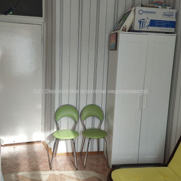 Продам квартиру, Академика Павлова ул. , 4 кім., 69.80 м², косметический ремонт 