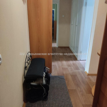 Продам квартиру, Академика Павлова ул. , 4 кім., 69.80 м², косметический ремонт 