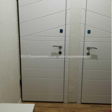 Продам квартиру, Льва Ландау просп. , 1  ком., 39 м², капитальный ремонт 