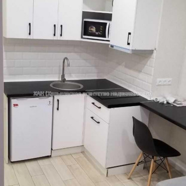 Продам квартиру, Льва Ландау просп. , 1  ком., 39 м², капитальный ремонт 