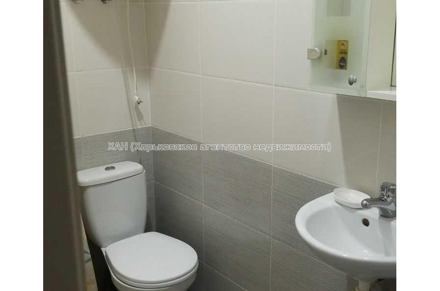 Продам квартиру, Льва Ландау просп. , 1  ком., 39 м², капитальный ремонт 