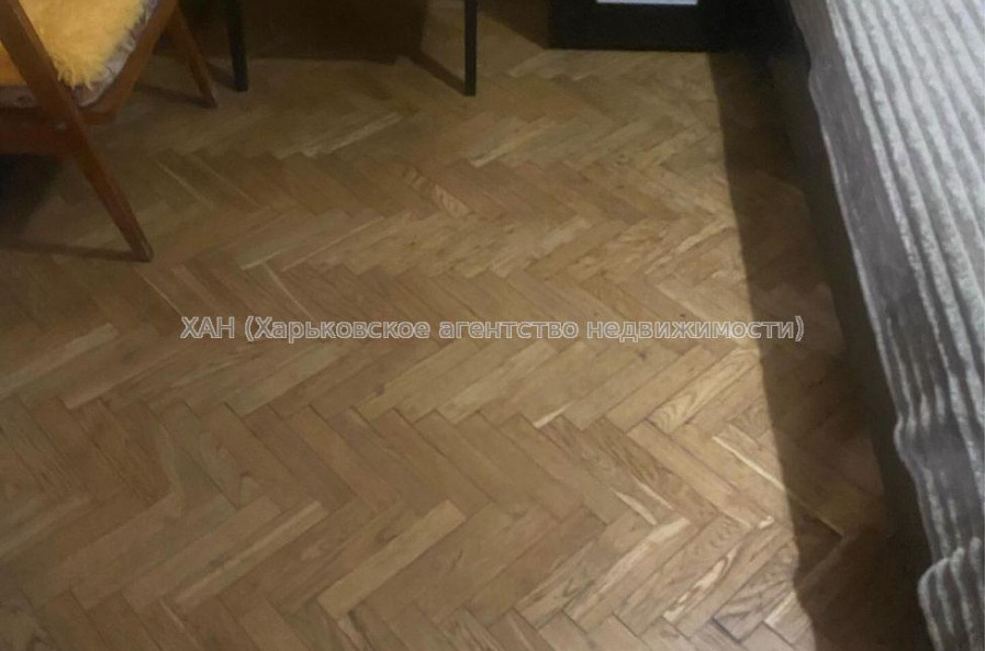 Продам квартиру, Деревянко ул. , 1 кім., 38 м², советский ремонт 