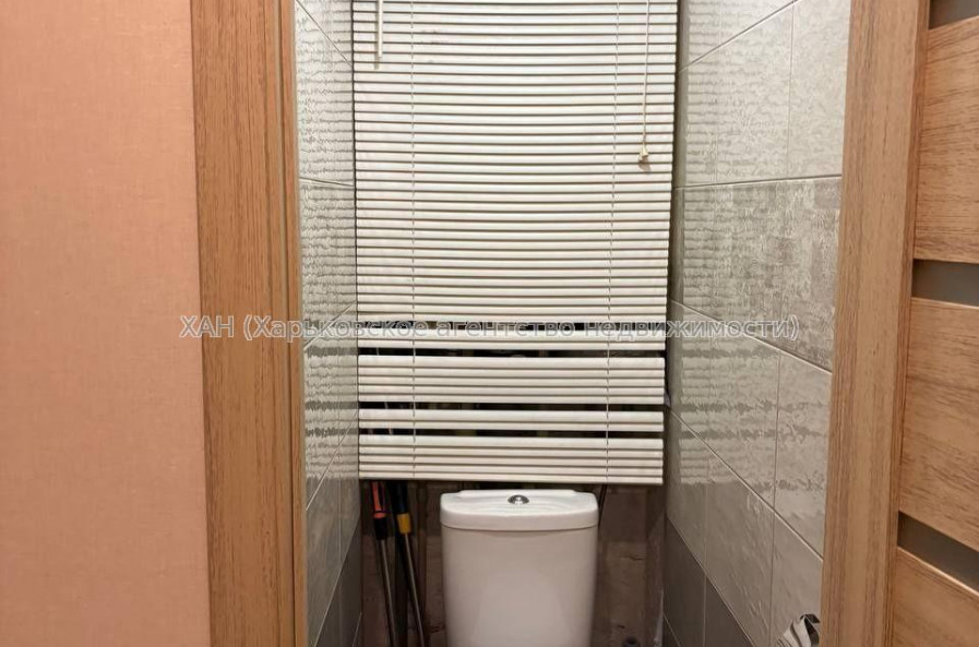 Продам квартиру, Соборности Украины ул. , 3 кім., 70 м², капитальный ремонт 