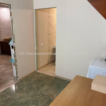 Продам квартиру, Соборности Украины ул. , 3 кім., 70 м², капитальный ремонт 