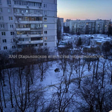 Продам квартиру, Соборности Украины ул. , 3 кім., 70 м², капитальный ремонт 