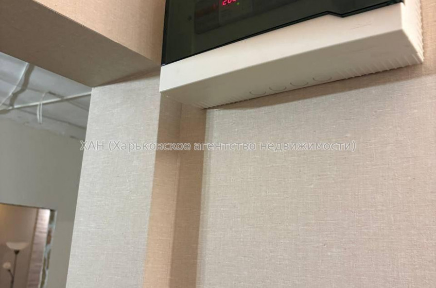 Продам квартиру, Соборности Украины ул. , 3 кім., 70 м², капитальный ремонт 