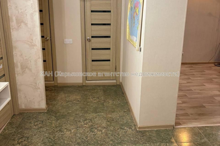 Продам квартиру, Соборности Украины ул. , 3 кім., 70 м², капитальный ремонт 