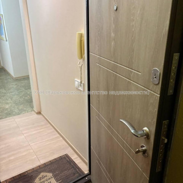 Продам квартиру, Соборности Украины ул. , 3 кім., 70 м², капитальный ремонт 