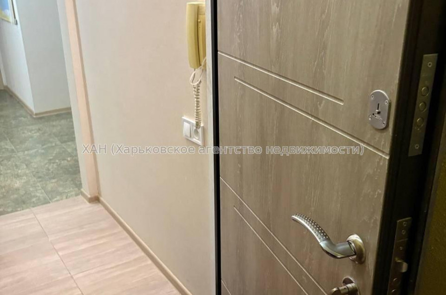 Продам квартиру, Соборности Украины ул. , 3 кім., 70 м², капитальный ремонт 