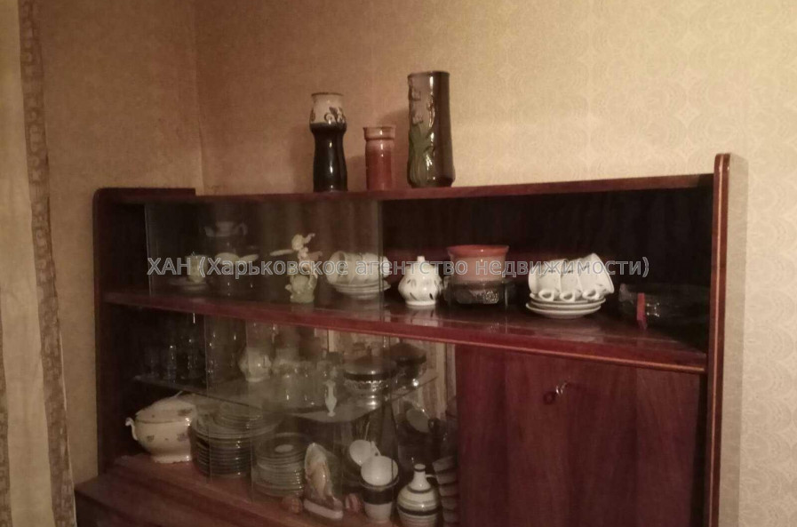 Продам квартиру, Непокоренных ул. , 2 кім., 45 м², советский ремонт 