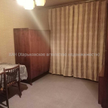 Продам квартиру, Непокоренных ул. , 2 кім., 45 м², советский ремонт 