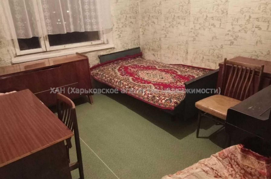 Продам квартиру, Непокоренных ул. , 2 кім., 45 м², советский ремонт 
