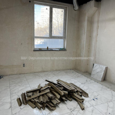 Продам квартиру, Героев Харькова просп. , 2  ком., 50 м², без отделочных работ 