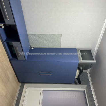 Продам квартиру, Яны Червоной ул. , 1  ком., 65 м², косметический ремонт 