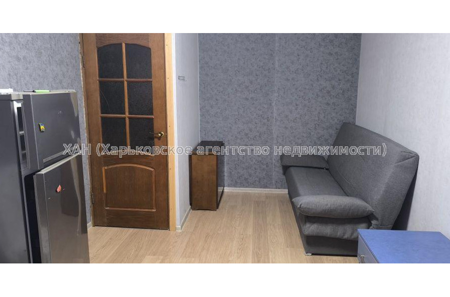 Продам квартиру, Бучмы ул. , 1 кім., 65 м², косметический ремонт 