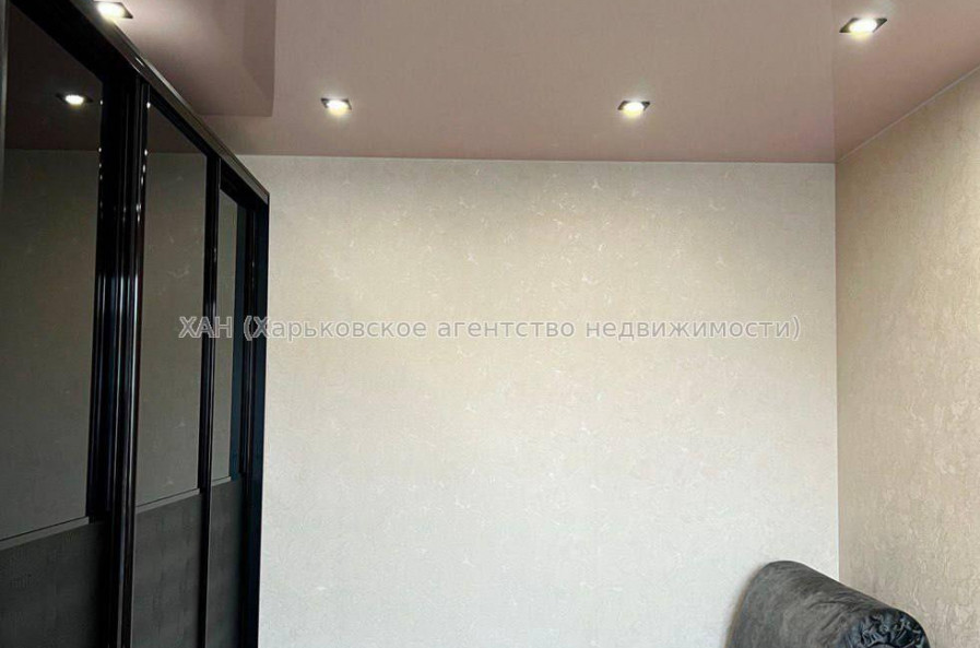 Продам квартиру, Льва Ландау просп. , 1 кім., 37 м², евроремонт 