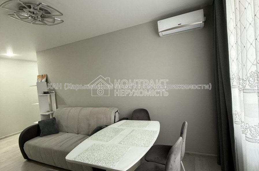 Продам квартиру, Амосова ул. , 13 , 4  ком., 71 м², евроремонт 