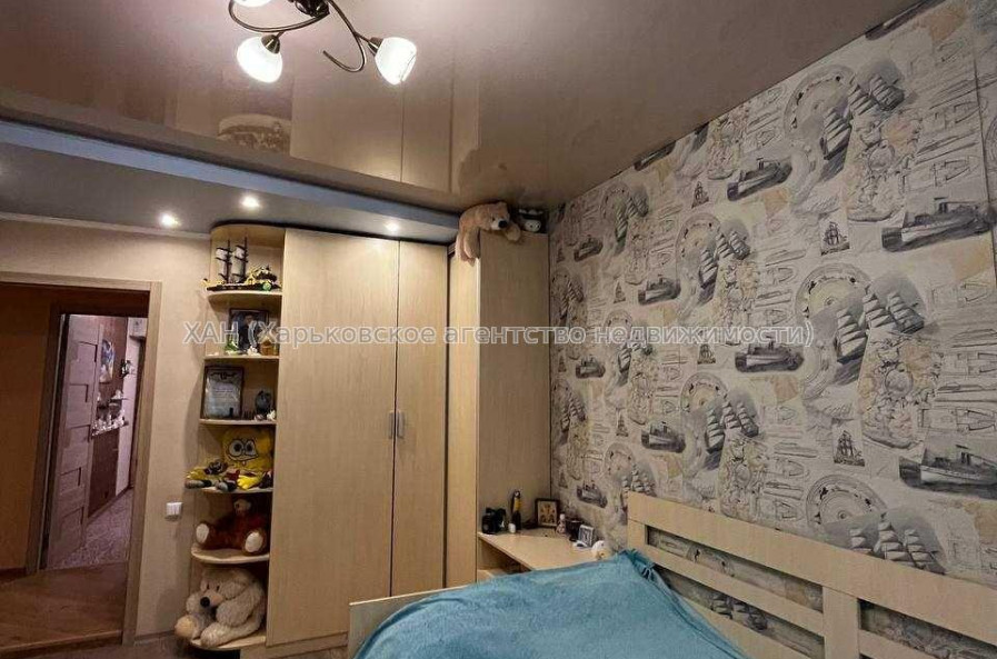 Продам квартиру, Гвардейцев Широнинцев ул. , 59 , 3 кім., 65 м², капитальный ремонт 