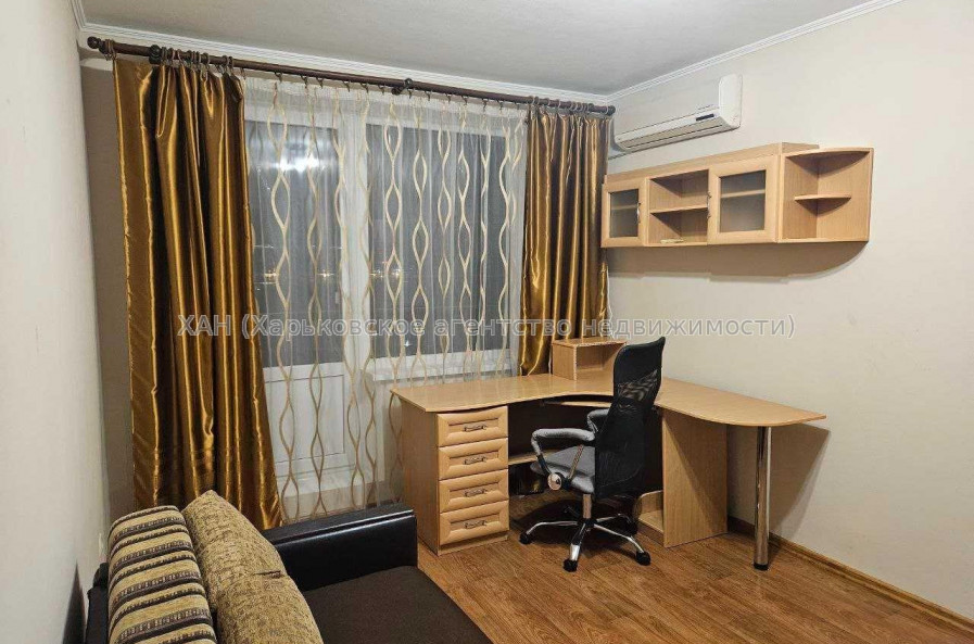 Продам квартиру, Академика Павлова ул. , 1  ком., 32.90 м², капитальный ремонт 