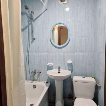 Продам квартиру, Академика Павлова ул. , 1  ком., 32.90 м², капитальный ремонт 