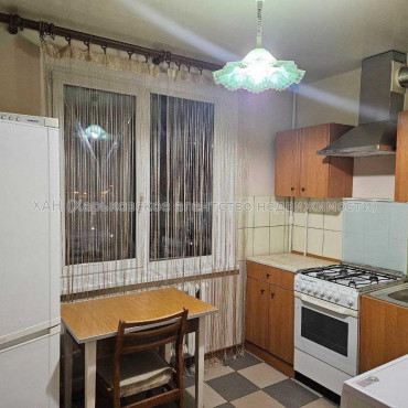 Продам квартиру, Академика Павлова ул. , 1  ком., 32.90 м², капитальный ремонт 