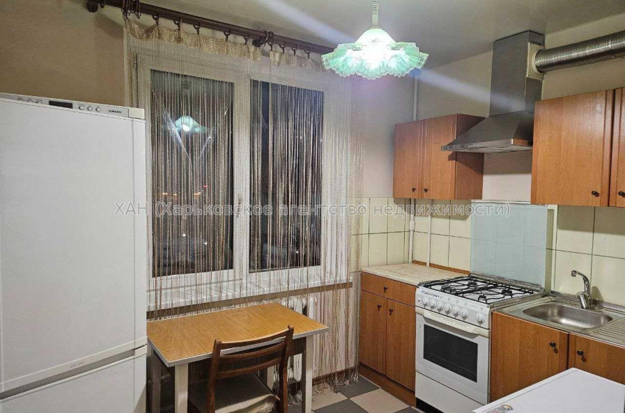 Продам квартиру, Академика Павлова ул. , 1  ком., 32.90 м², капитальный ремонт 