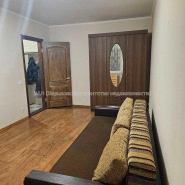 Продам квартиру, Академика Павлова ул. , 1  ком., 32.90 м², капитальный ремонт 