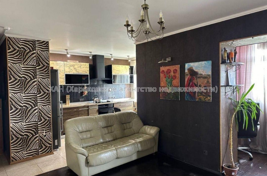 Продам квартиру, Салтовское шоссе , 73А , 2  ком., 61 м², евроремонт 