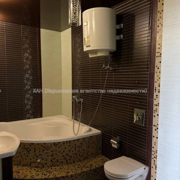 Продам квартиру, Салтовское шоссе , 73А , 2  ком., 61 м², евроремонт 